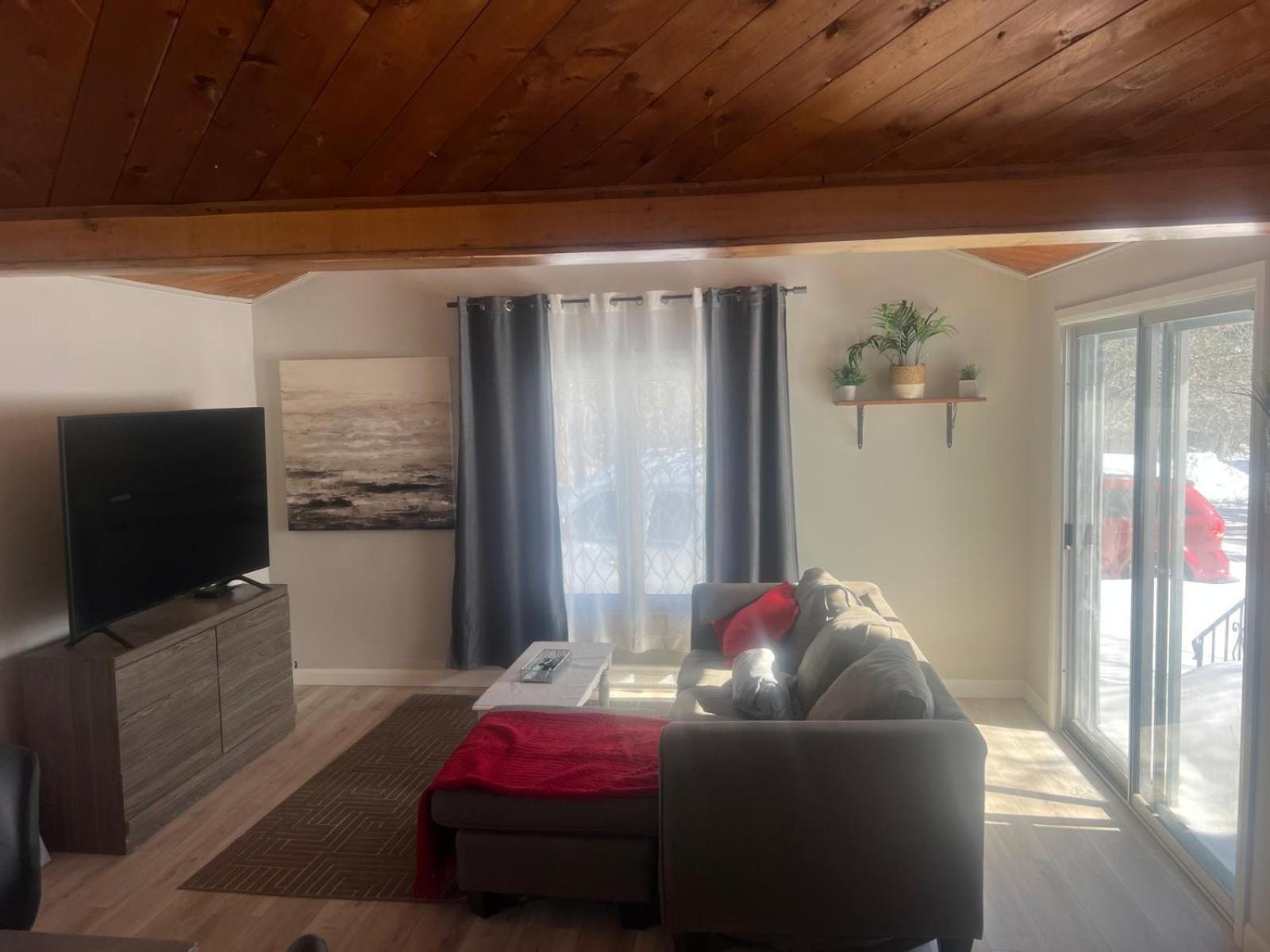 Cozy Chalet Near The Beach Shediac Oda fotoğraf